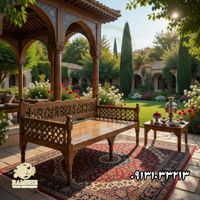 تخت سنتی گره چینی در فضا بیرون باغ
